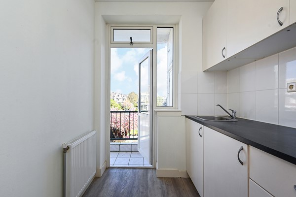 Medium property photo - Medemblikstraat 24, 2547 GX Den Haag